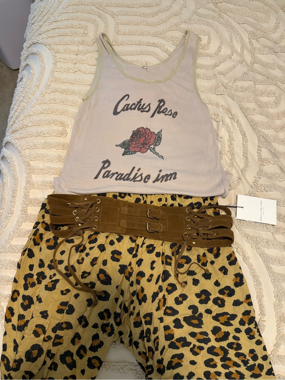 VINTAGE RARE SPELL DESIGNS CACTUS ROSE PARADISE INN TANK
